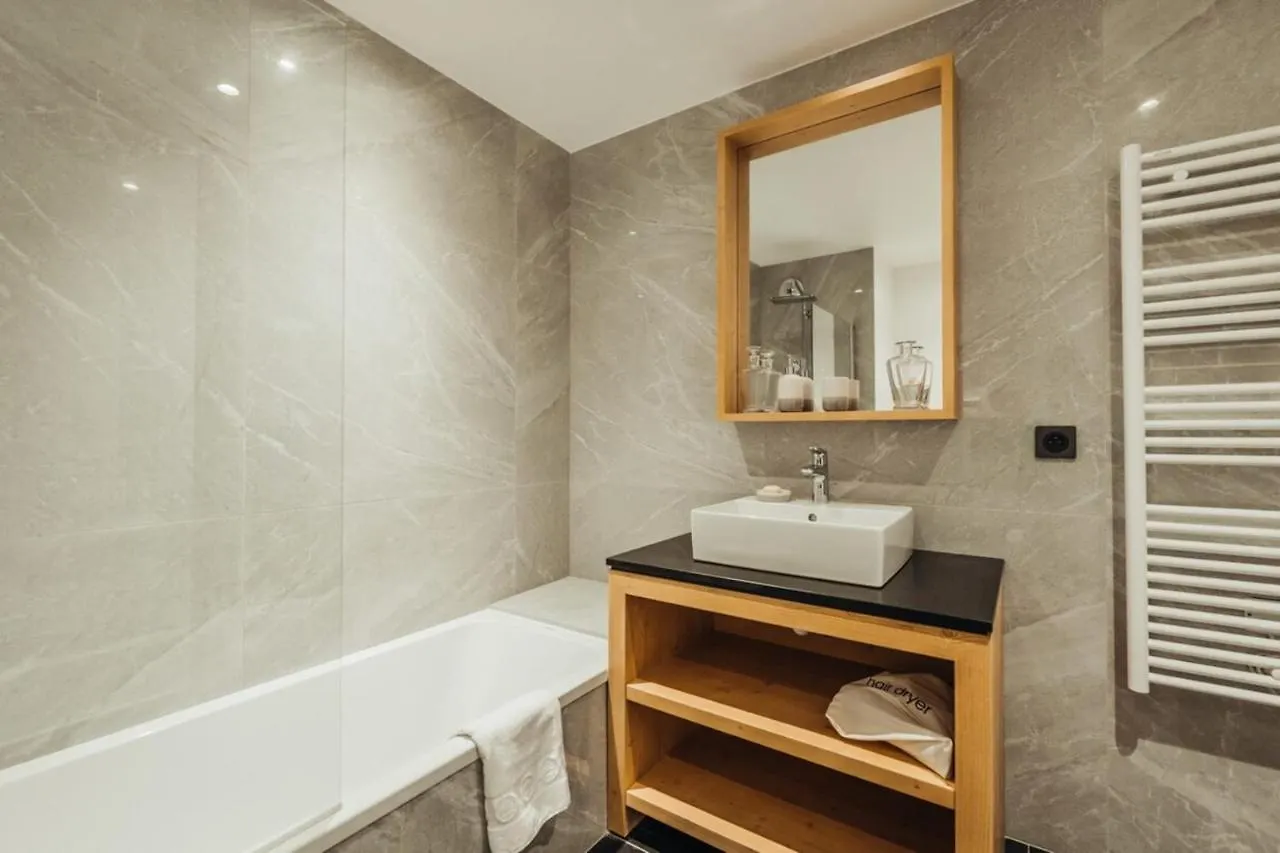 Allure Megeve 0*,